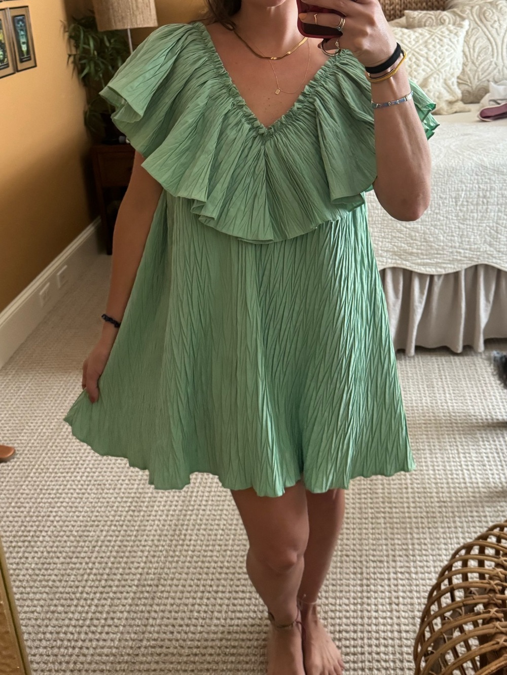 Zara Women’s Ruffle V-Neck Mini Dress in Mint Green